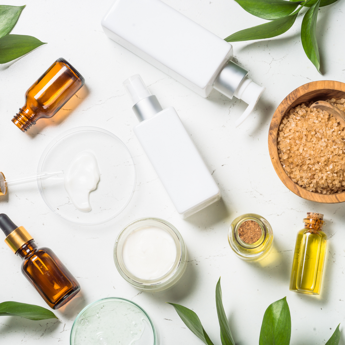 Съчетаване на активни съставки в рутинната грижа за кожата: Ръководство за перфектна кожа